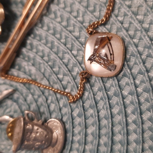 Lot of broaches - Picture 6 of 6